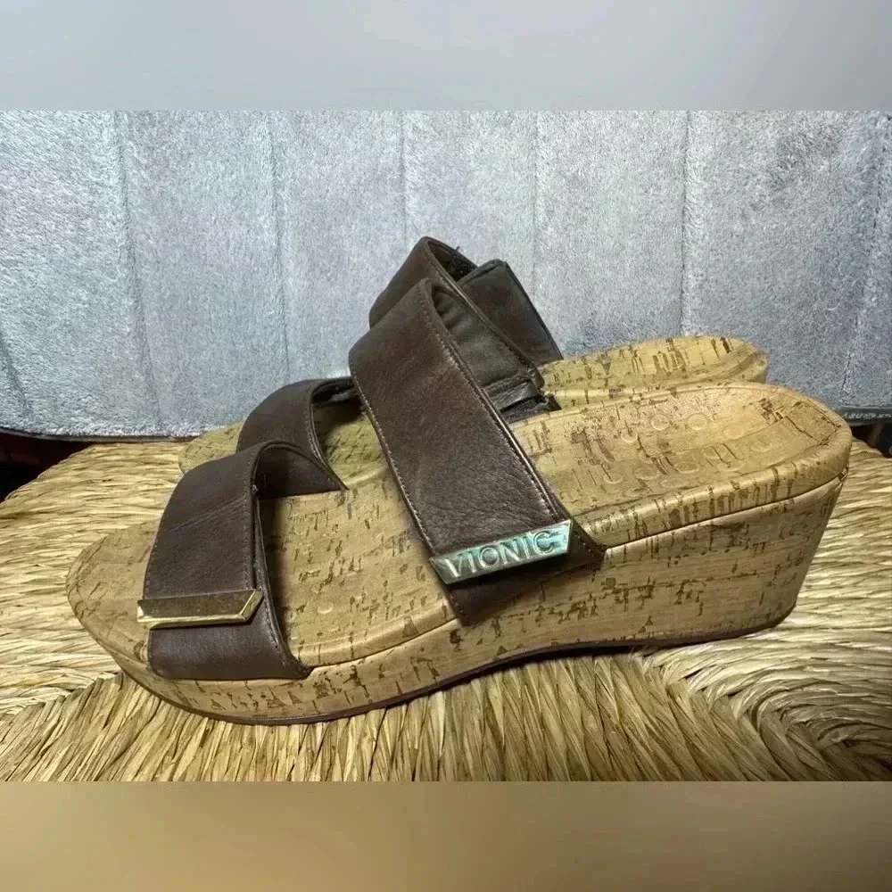 Vionic Pepper Slides Womens Brown Cork Wedge Slip-on Sandal Sz 10 Gold Hardware